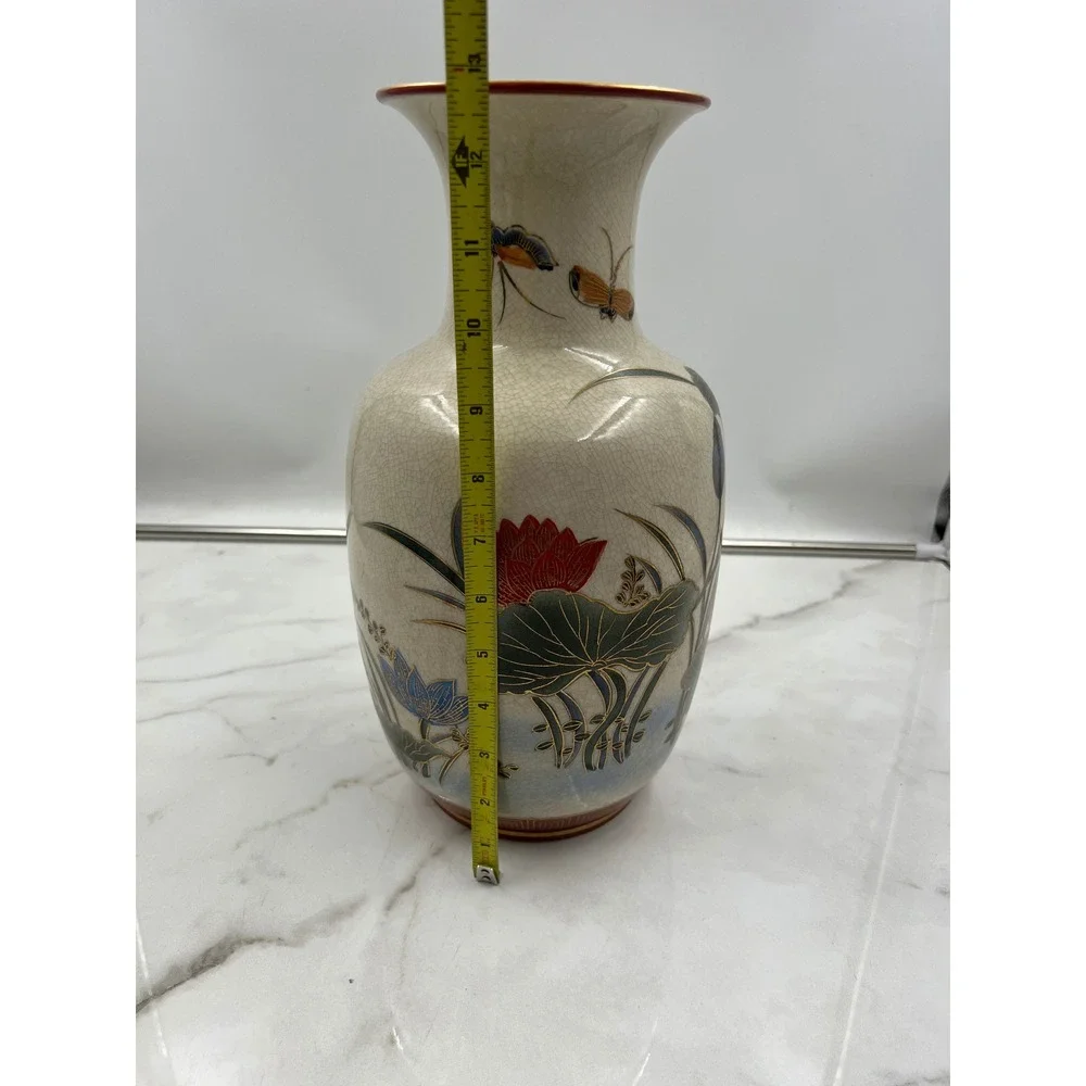 Toyo Japan Kutani Satsuma Hand Painted Crackle Glaze Floral Butterfly Vase Gold